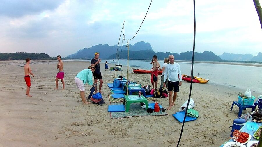 Sea Kayaking in Ao Thalane & Optional Full-Day Hong Island - Guides make a real difference