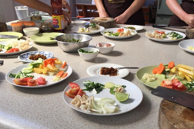 Small-Group Smart Thai Cooking Class in Krabi - From Hotel Pickup to the Cooking Table