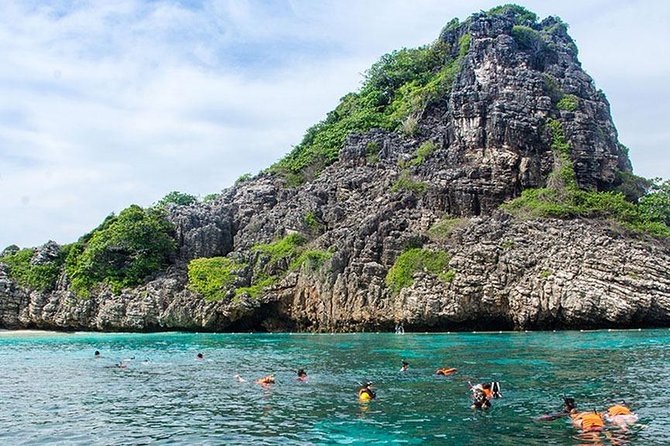 Snorkeling Tour to Rok and Haa Island From Krabi - The group size is the key comfort question